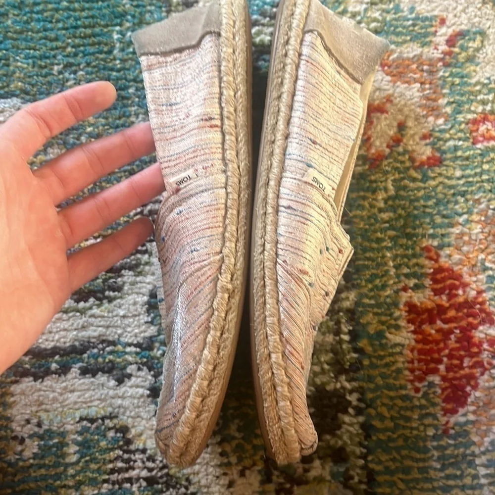 Toms size 9